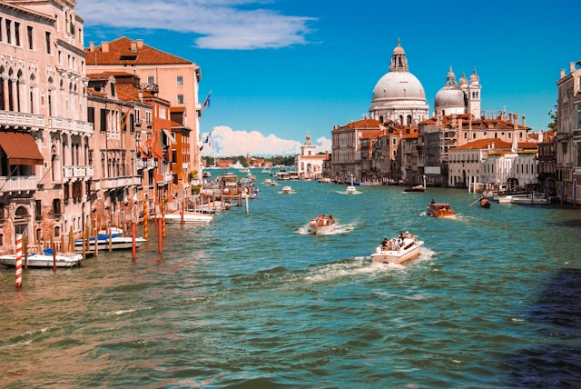 Italien Flüge mit SkyExplorer