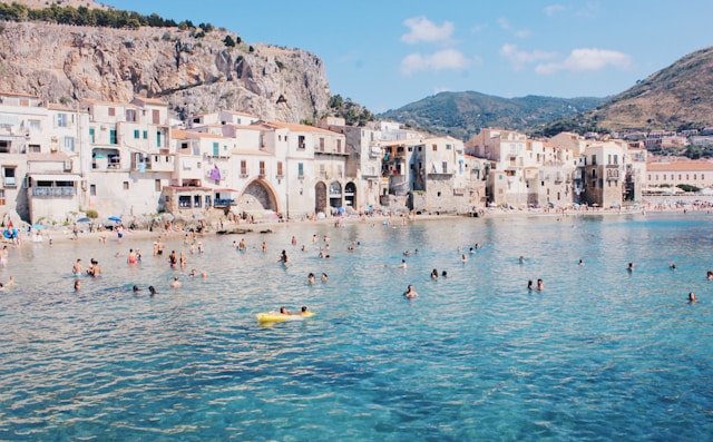 Italien Flüge mit SkyExplorer