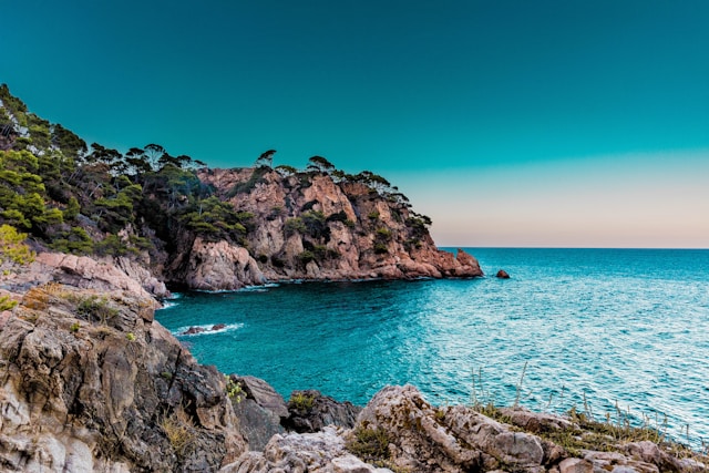 Spanien Flüge mit SkyExplorer